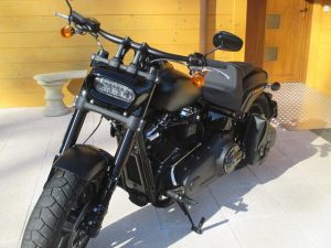 SO02 Dakota skull sur Softail Fatbob 2018 (2)